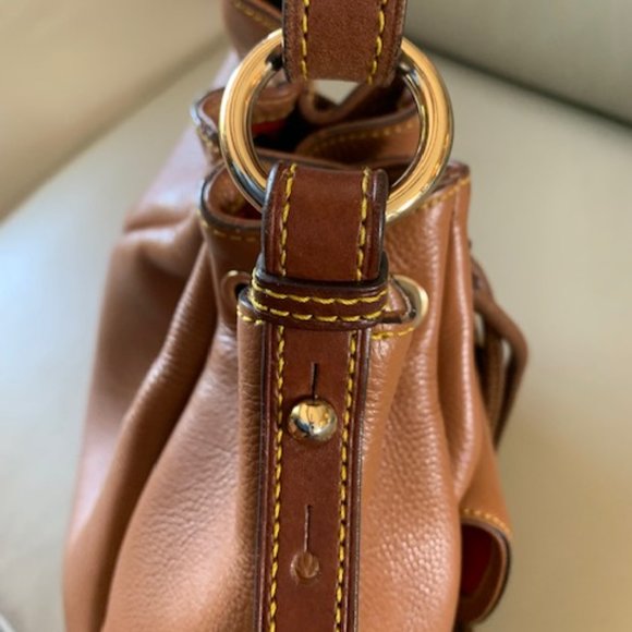 Dooney & Bourke Pebble Grain Bucket Crossbody Bag and Clutch - Picture 6 of 10